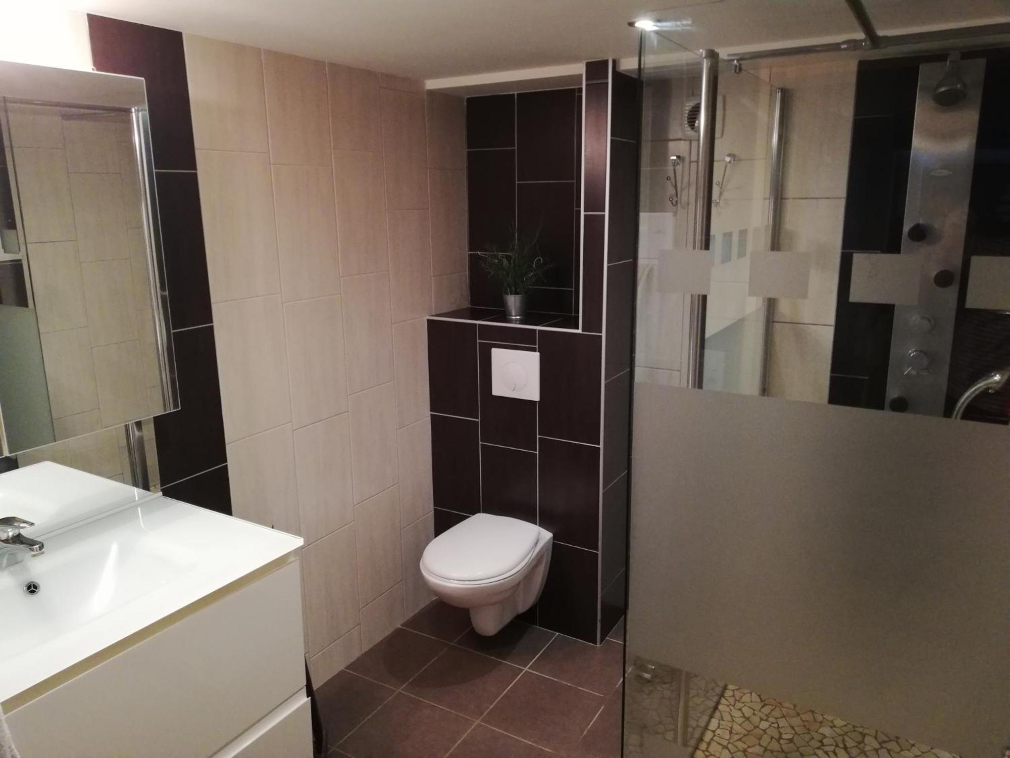 Suite Jomenisa Auriebat ภายนอก รูปภาพ